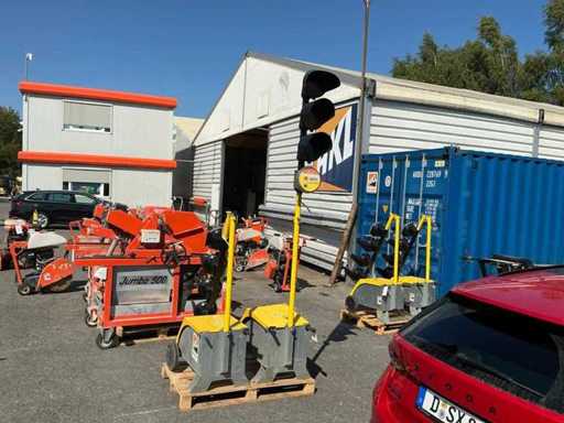 2018 NISSEN LZA 500 Traffic Light System