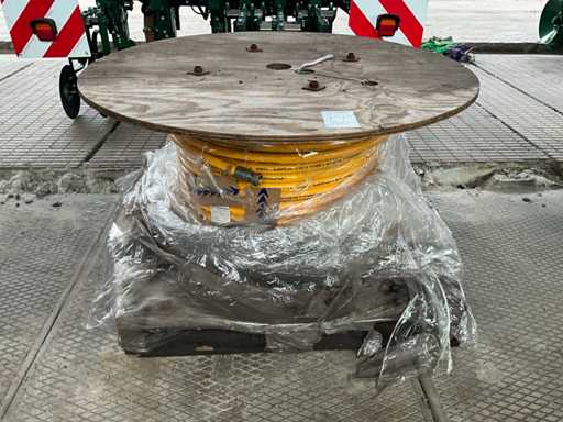 PolyPenco Nylaflow ESH 3/4" 2465PSI/170BAR Hose on reel