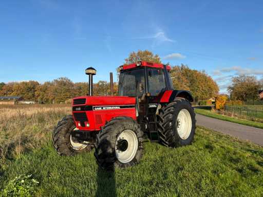 1988 Case International - 1455 XL - All-wheel drive farm tractor