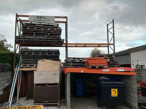 Pallet racking