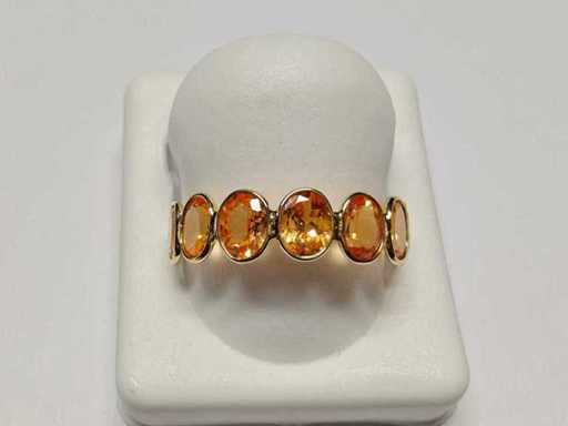 18 KT Yellow Gold Ring With 2.65 Garnets