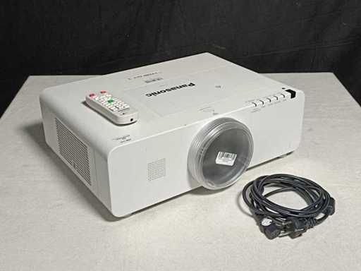 Panasonic - Proiector de date LCD, 6000 Ansi, XGA - PT-EX600 (Sanyo PLC-XM150L) - Proiectoare și proiecții