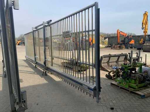 Przesuwna brama Herasa