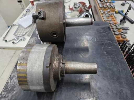 Vari pezzi, strumenti e accessori