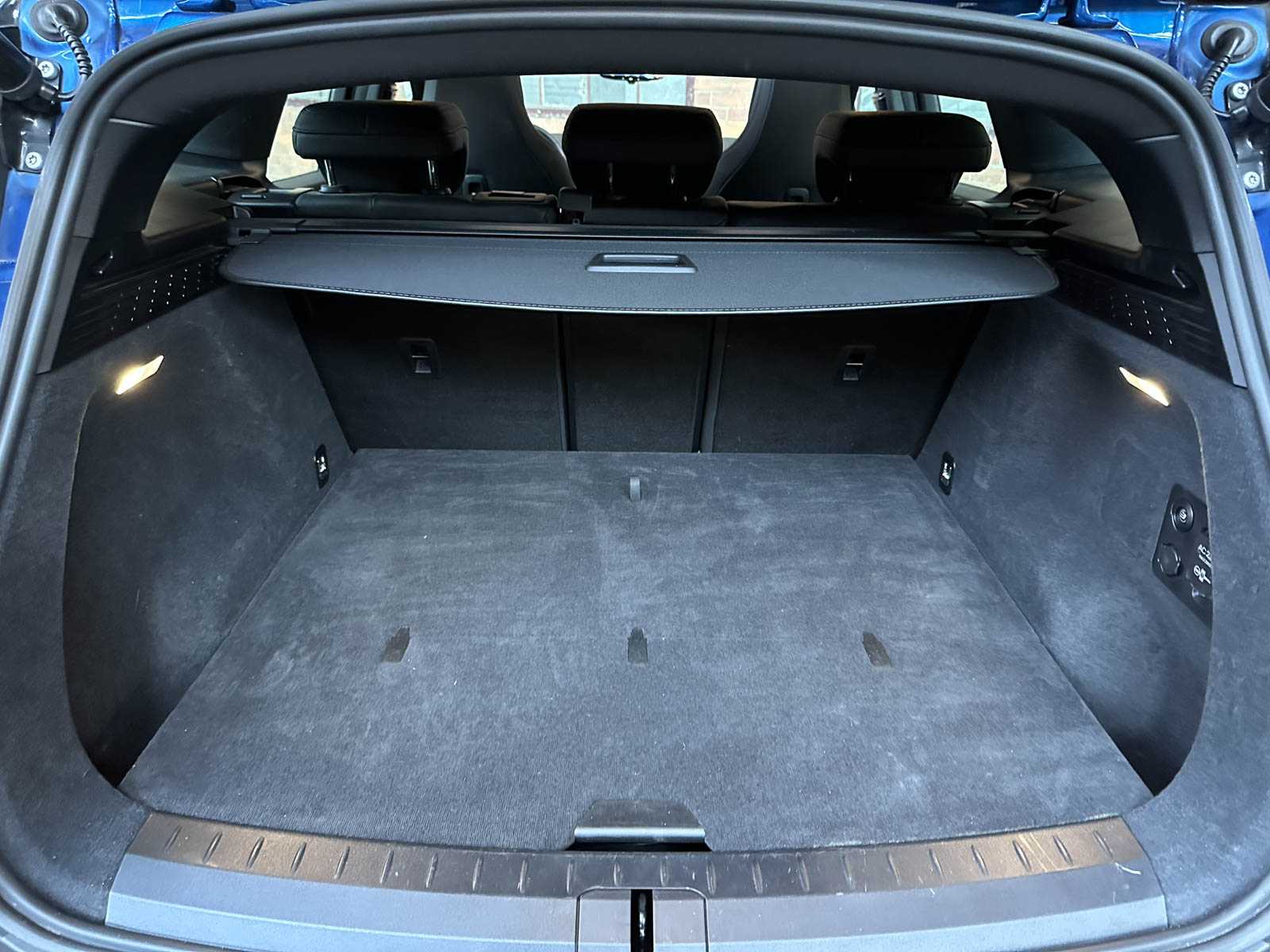 Fisker Ocean Extreme 113kWh 573pk 2024 (Origineel-NL), X-864-TZ