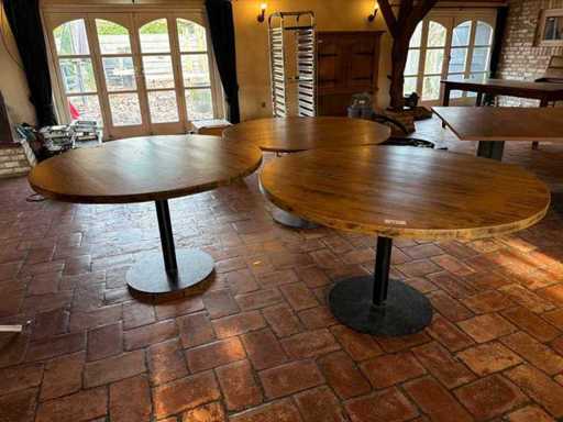 Tavolo rotondo del ristorante (3 volte)