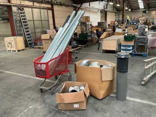 Diverse ventilatiebuizen, koppelingen en dakdoorvoer