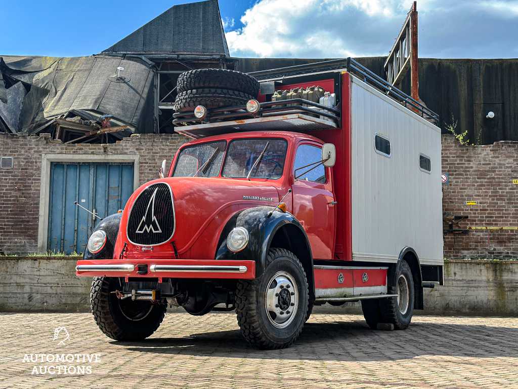 Magirus-Deutz PLF 1500 5.3 116cv 1956 Camping-car -Camion de pompiers-, PM-47-31