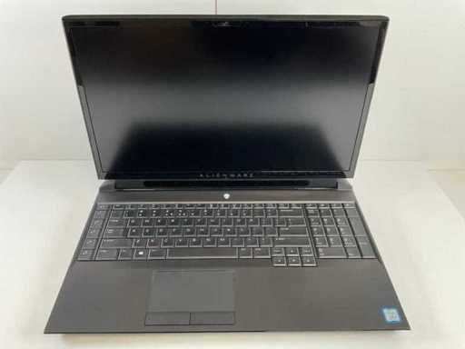 Alienware M15 R6 15.3", Core(TM) i7 11. generacji, 32 GB RAM, 1 TB NVMe, NVIDIA GeForce RTX 3080 8 GB Laptop