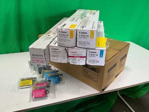 Canon and Kyocera - Toner (15x)