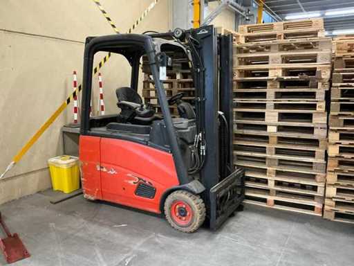 LINDE - E16 - Carretillas elevadoras - 2010