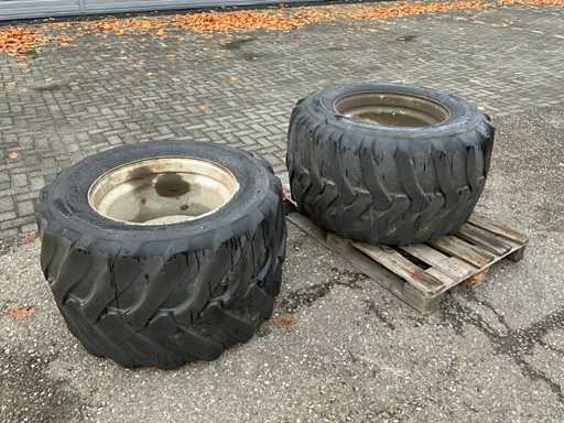 2x 600/40-22.5 Band Met Velg