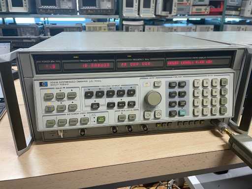 HP - 8341A - Synthesized Generator