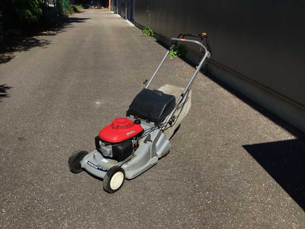 Honda Hrb476C Roller Drive Lawn Mower | Troostwijk Auctions