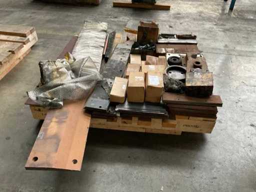 Batch of industrial parts