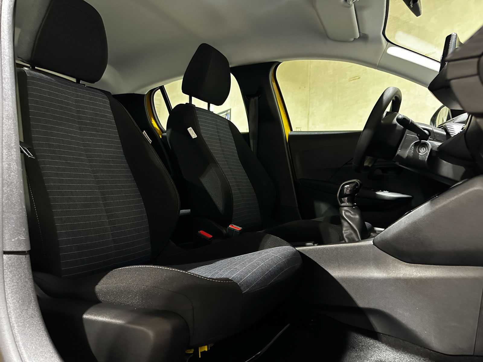 Peugeot 208 1.2 PureTech Like 75pk 2013, R-956-ZL