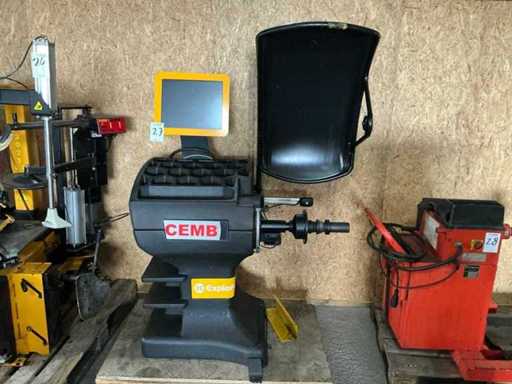 2015 CEMB ER85 spotter Tire Balancer