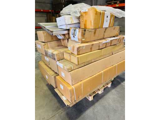 (x20) Diverse douchebehuizingenpakketten: douchebak / muren / douchekolom enzovoort 