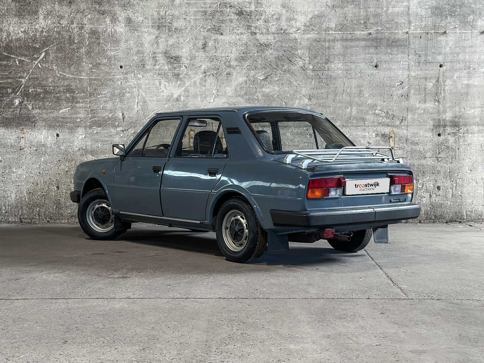 Skoda 120 L 52pk 1988