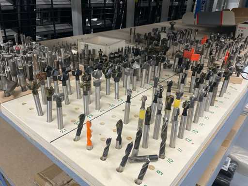 Fresado y taladrado por lotes