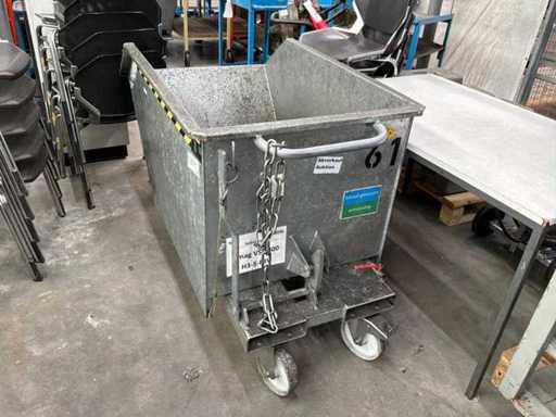 2011 BAUER SGU 50 Chip Tilting Container