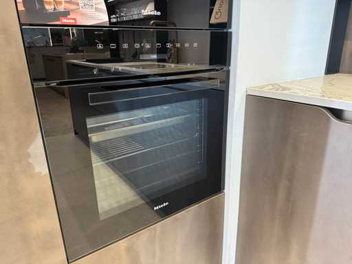 Miele - DGC 7250 - Four à vapeur combi (c)