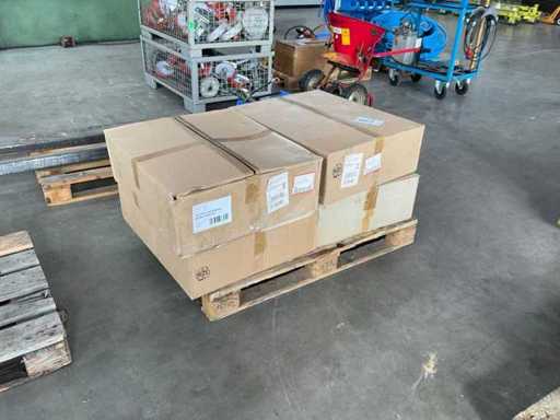 KAISER UND KRAFT MK4 blue Open fronted storage bins (80x)