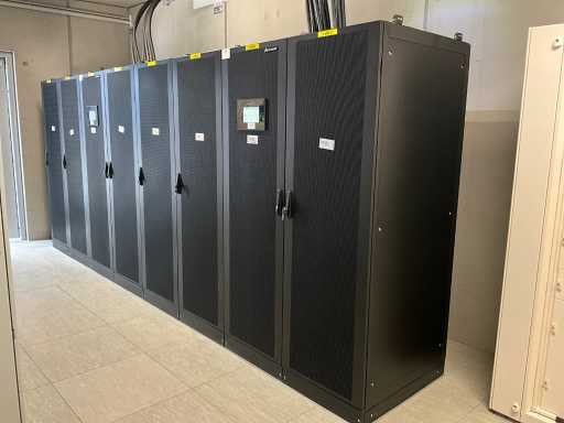 Huawei - UPS5000-E-800K-SM - Controllo dell'Accumulo Batteria