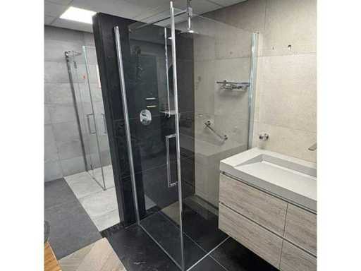 Cabine de douche showroom Novellini
