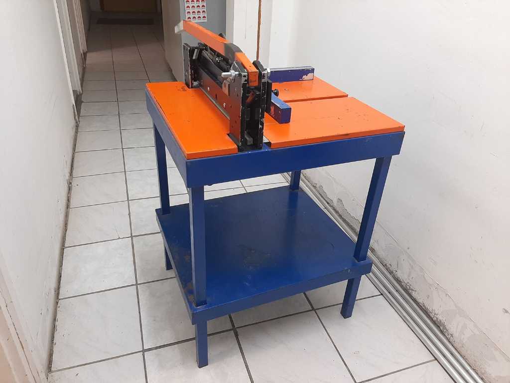 Lindaco - 3534 - Paper cutter
