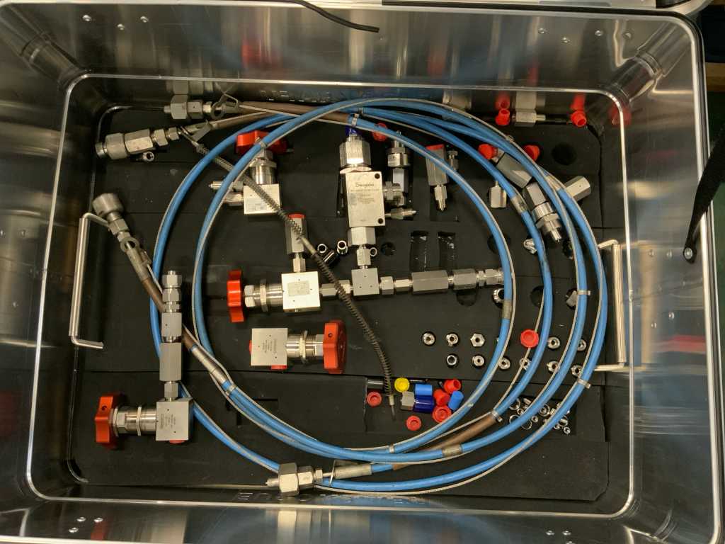 Instrument de testare hidraulică în caz