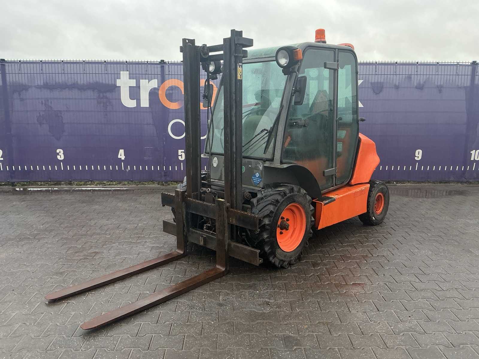 2001 – Ausa – CH150 – Rough terrain forklift