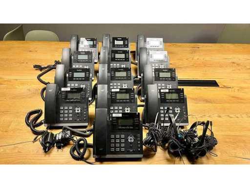 Yealink Ultra-elegant Gigabit Voip phone (13x) + headset (6x)