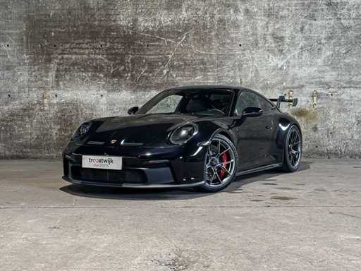 Luxury & sports cars in Milsbeek