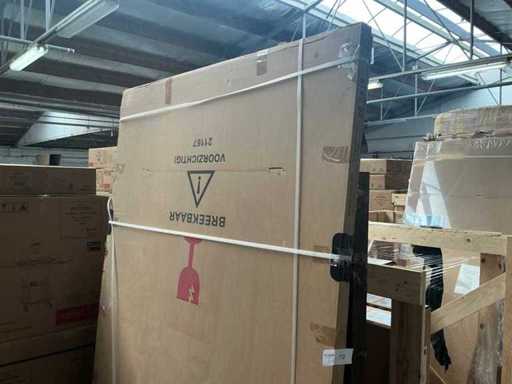 Various shower walls (3x)