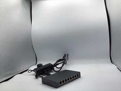 TP-Link TL-SG108PE commutateur PoE 8 ports Wifi, routeur et commutateur
