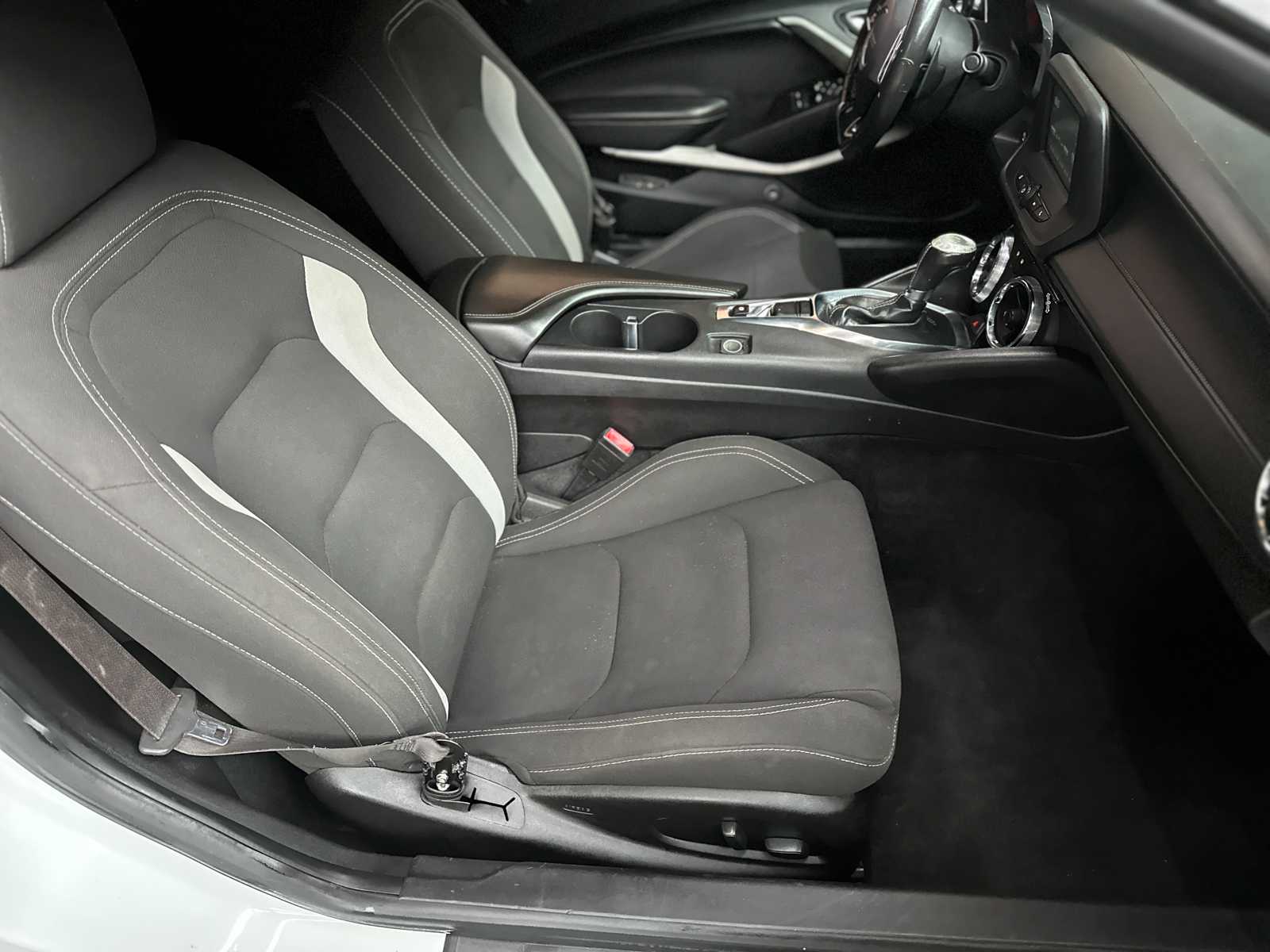 Chevrolet Camaro 1LT 2.0L I4 F DOHC 16V 275pk 2017