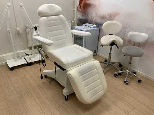 Cosmoderm D3M Behandlungsstuhl