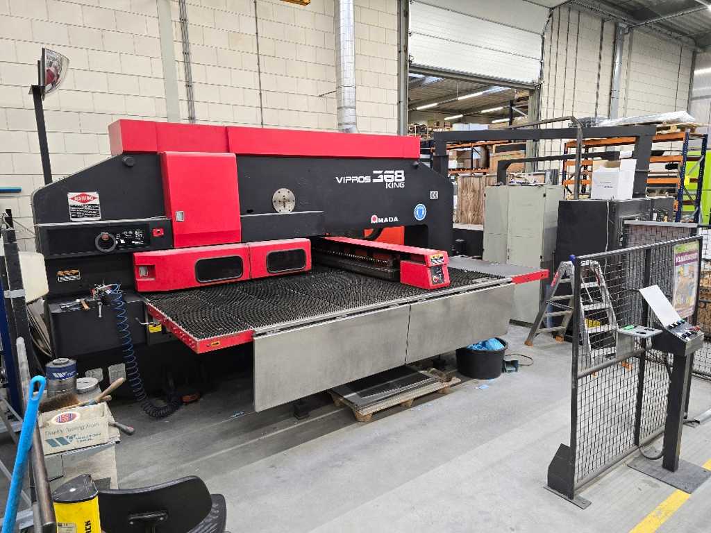 Amada - Vipros King 368 - Grignoteuse à punch - 1997