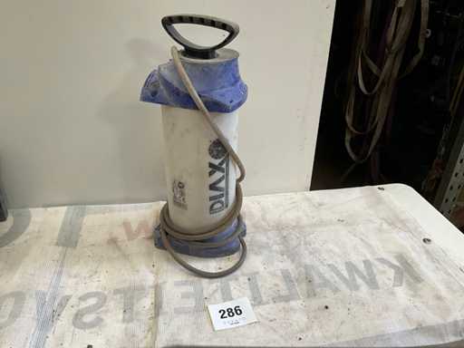 Scie à béton pour récipient sous pression