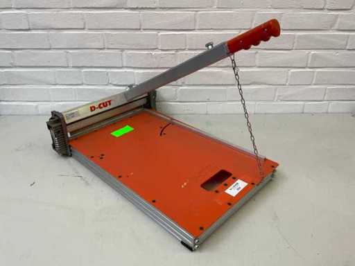 Laminate cutter