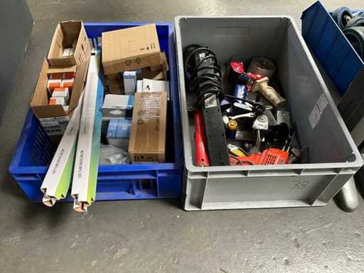 Batch of tools and miscellaneous