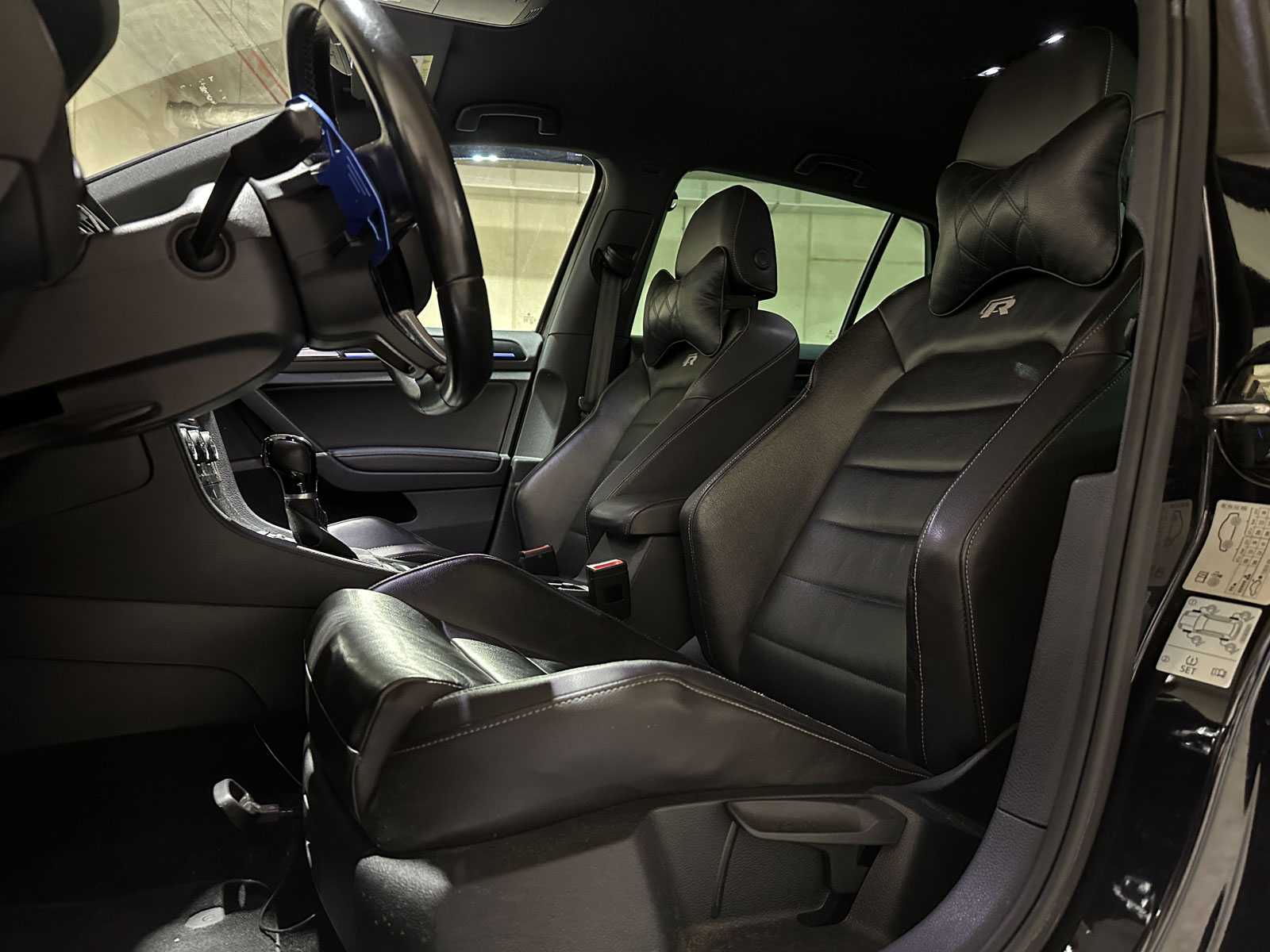 Volkswagen Golf 2.0 TSI R 4Motion 300pk 2015, P-916-RV