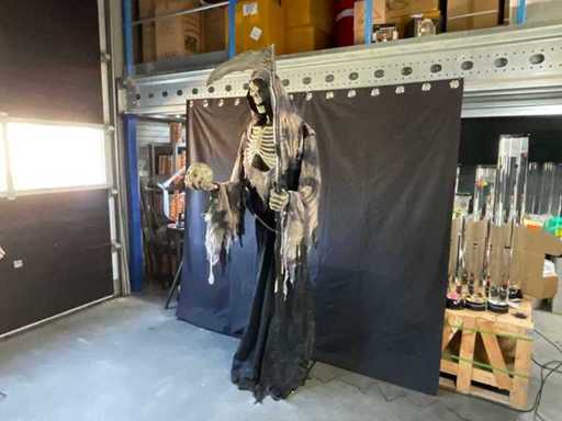 Scheletro animatronico di Halloween