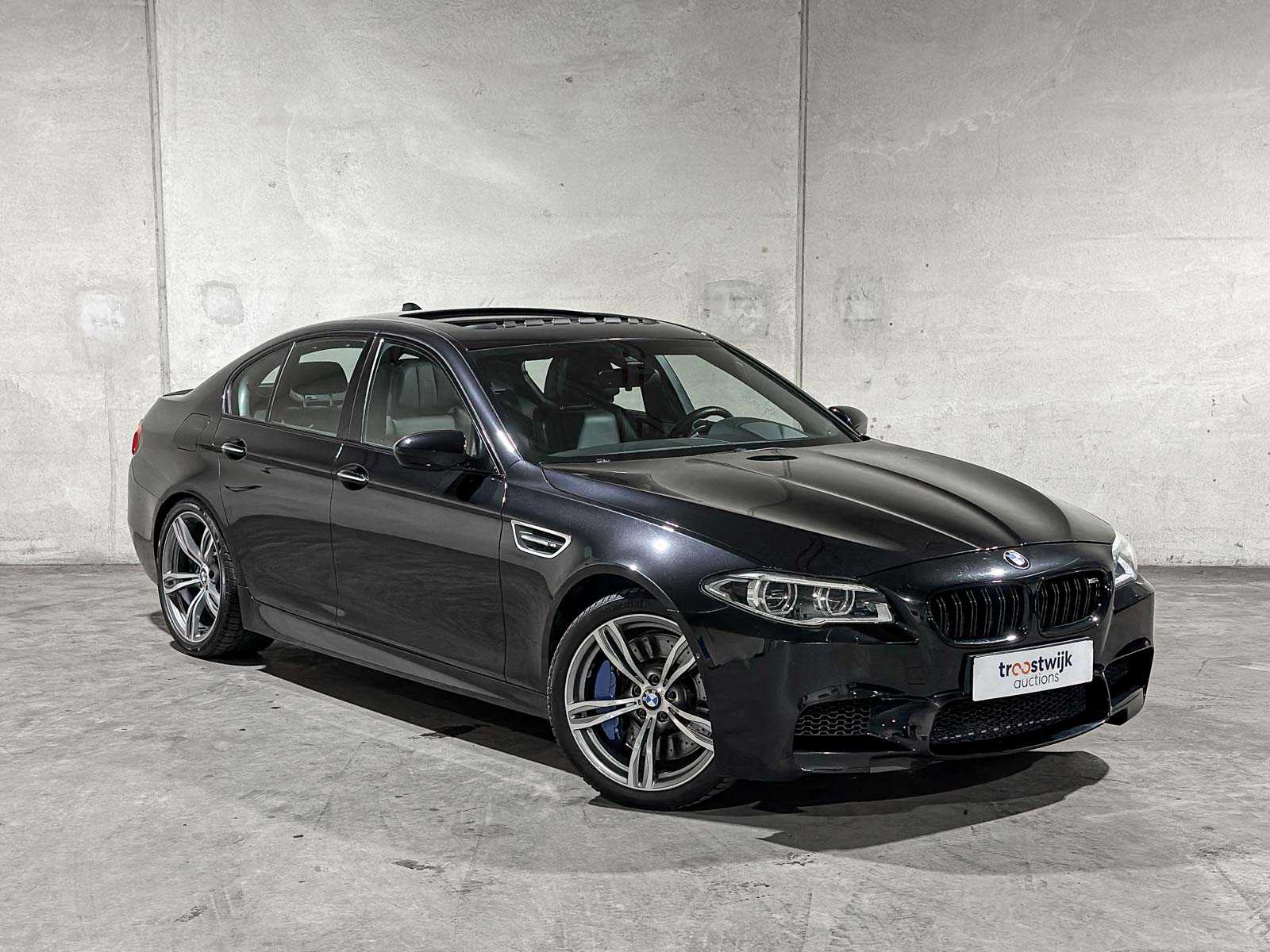 BMW M5 F10 4.4 V8 560PK 2014 5-Series, 3-ZLJ-94