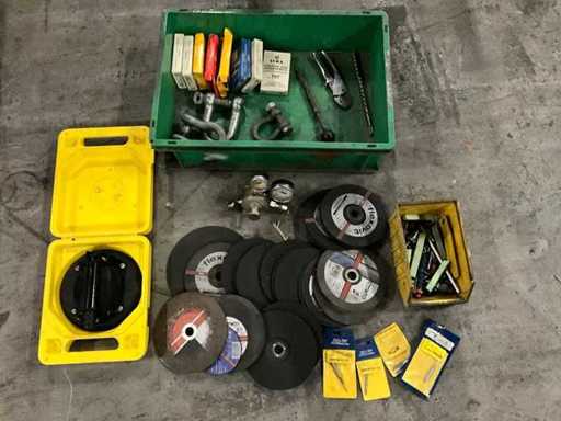 Vari strumenti e accessori