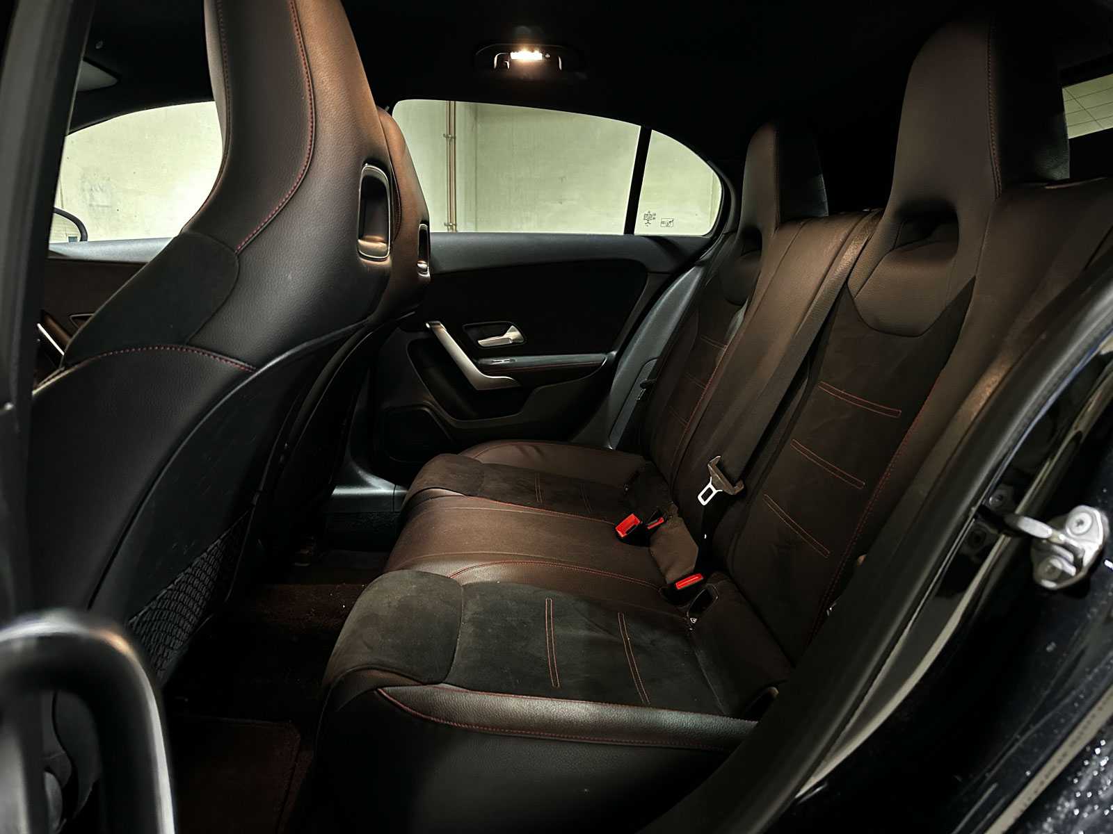 Mercedes-Benz A200 Business Solution AMG A-klasse 163pk 2019 (Origineel-NL), XH-436-L