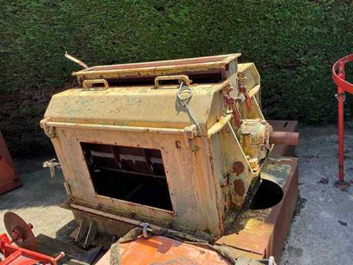 Hammer mill