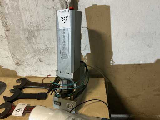 Cembre Hydraulic cable lug press