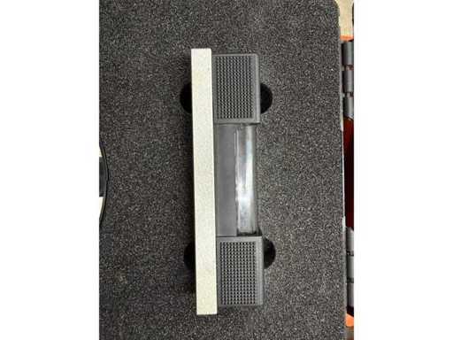 Fiala per macchine di precisione